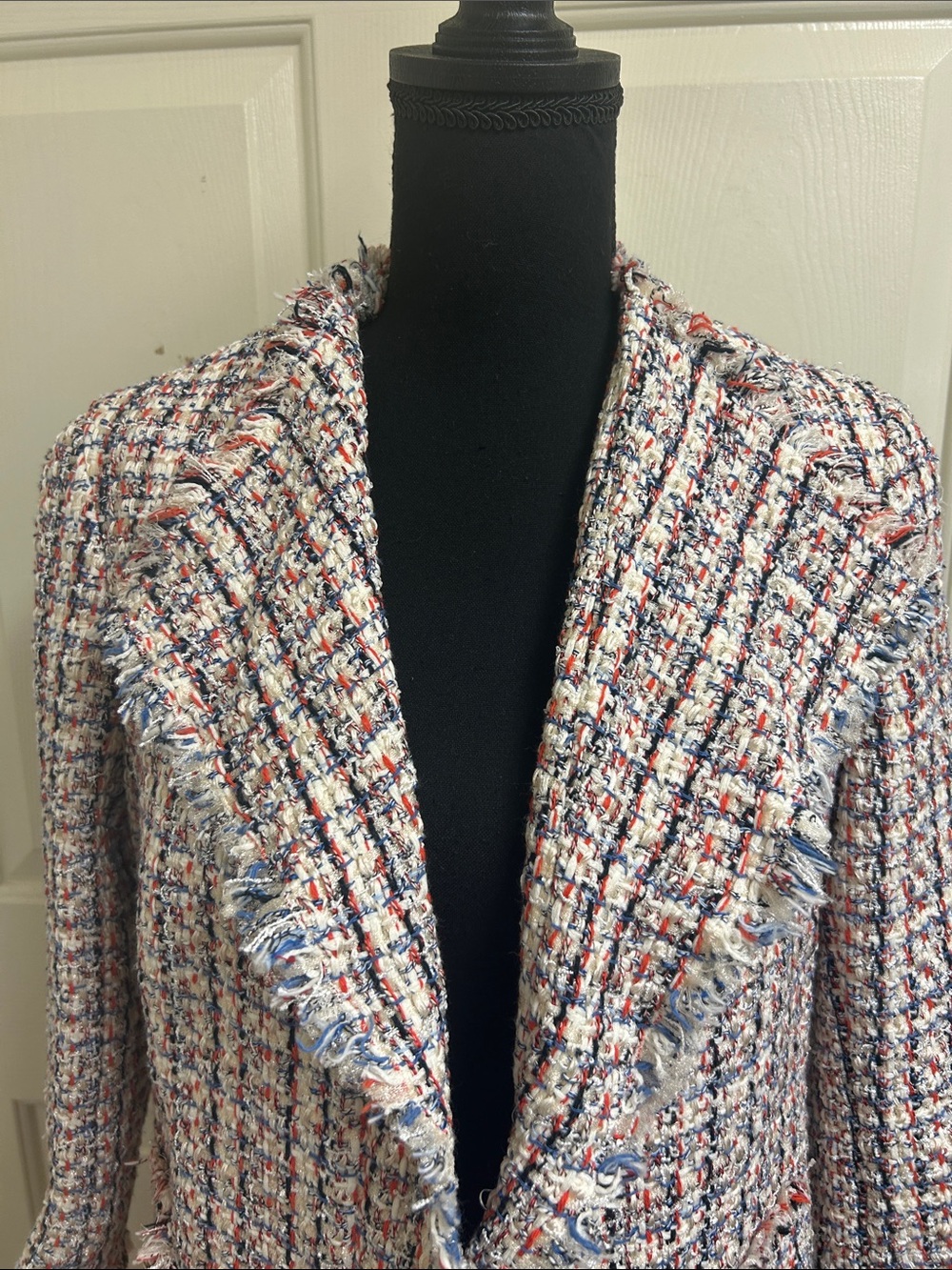 Anne Klein Tweed Frayed-Edge Jacket in Multi-Color, Size 10 - Picture 2 of 10